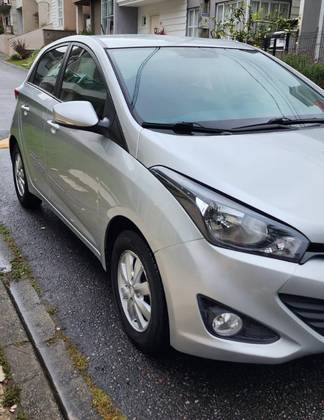 HYUNDAI HB20 1.6 COMFORT PLUS 16V FLEX 4P MANUAL HYUNDAI HB20 1.6 COMFORT PLUS 16V FLEX 4P MANUAL